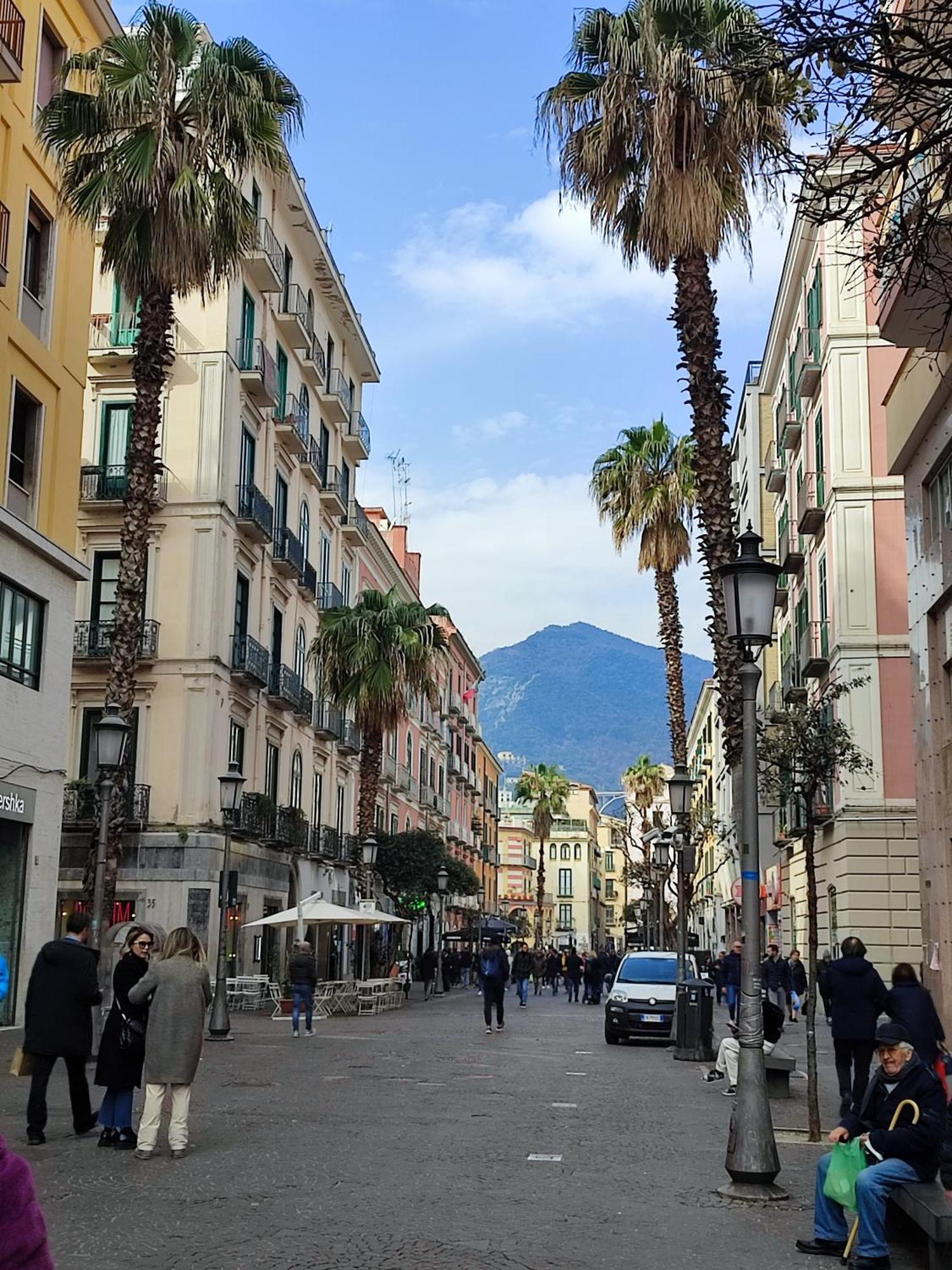Apartment La Del Corso Salerno